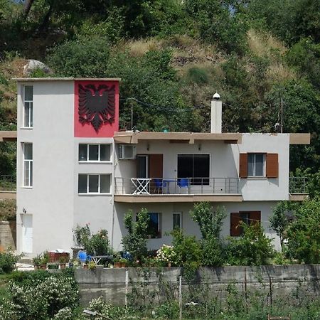 Eagle House Villa Permet Ngoại thất bức ảnh